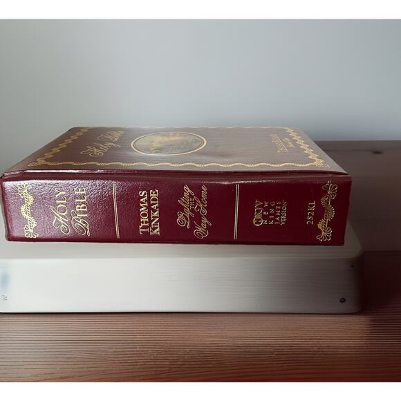Thomas Kinkade Holy Bible. Copyright 1985 - Picture 4 of 4